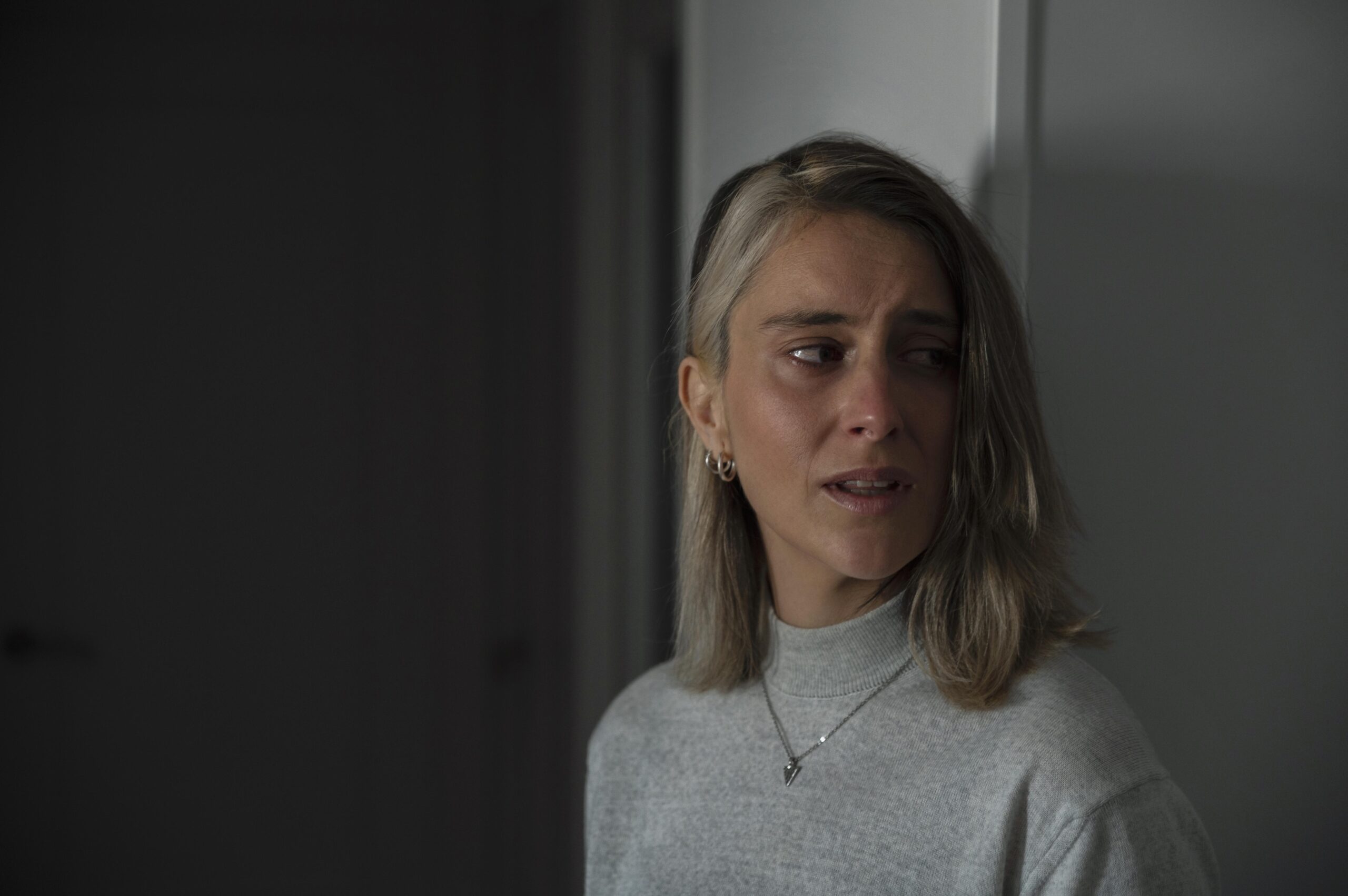 Você se sente sozinha no relacionamento? | Terapia do Esquema